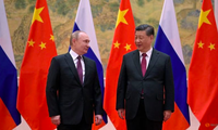 Chủ tịch Trung Quốc Tập Cận Bình và Tổng thống Nga Vladimir Putin trong cuộc gặp hồi tháng 2 tại Bắc Kinh. (Ảnh: Reuters)