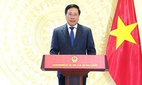 Phó Thủ tướng thường trực Phạm Bình Minh phát biểu tại CAEXPO bằng hình thức ghi hình. (Ảnh: Mofa)