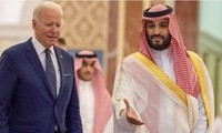 Tổng thống Mỹ Joe Biden và Thái tử kế vị Ả-rập Xê-út Mohammed bin Salman. (Ảnh: Reuters)