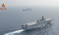 Hai tàu đổ bộ tấn công Hải Nam và Quảng Tây của Trung Quốc. (Ảnh: PLA)
