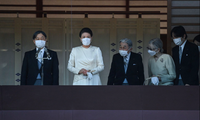 Nhật hoàng lần đầu chào dân chúng sau 3 năm dịch bệnh
