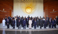 Các nguyên thủ AU chụp ảnh chung với Tổng Thư ký Liên Hợp quốc Antonio Guterres trong phiên khai mạc hội nghị thượng đỉnh ngày 18/2 tại Ethiopia. (Ảnh: Reuters)