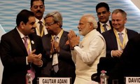 Thủ tướng Ấn Độ Narendra Modi và Tỷ phú Gautam Adani cùng dự một sự kiện năm 2019. (Ảnh: Getty)