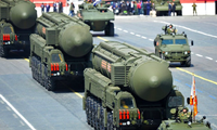 Các vũ khí hạt nhân Nga tham gia một cuộc diễu binh trên Quảng trường Đỏ
