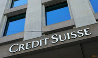 Trước trụ sở của Credit Suisse