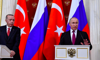 Tổng thống Nga Vladimir Putin và Tổng thống Thổ Nhĩ Kỳ Tayyip Erdogan trong một cuộc họp báo chung