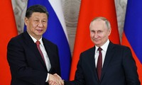 Chủ tịch Trung Quốc Tập Cận Bình và Tổng thống Nga Vladimir Putin trong một lần gặp. (Ảnh: Tass)