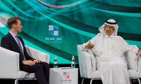 Bộ trưởng Năng lượng Ả-rập Xê-út Abdulaziz Salman Al-Saud phát biểu tại diễn đàn doanh nghiệp Ả-rập - Trung Quốc ngày 11/6. (Ảnh: Reuters)