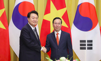 Chủ tịch nước Võ Văn Thưởng và Tổng thống Hàn Quốc Yoon Suk Yeol. (Ảnh: Như Ý)
