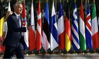 Tổng thư ký NATO Jens Stoltenberg đến trụ sở của NATO ngày 15/6. (Ảnh: Reuters)
