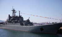 Hải quân Nga bắn cảnh cáo tàu hàng trên Biển Đen