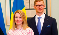 Thủ tướng Estonia Kaja Kallas và chồng. (Ảnh: EPA)