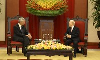 Tổng Bí thư Nguyễn Phú Trọng tiếp Thủ tướng Singapore Lý Hiển Long
