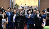 Thủ tướng Phạm Minh Chính và Thủ tướng Singapore Lý Hiển Long dự Hội nghị thúc đẩy triển khai các dự án hợp tác đầu tư Việt Nam-Singapore ngày 29/8. (Ảnh: Như Ý)
