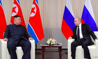 Chủ tịch Triều Tiên Kim Jong Un trong cuộc gặp Tổng thống Nga Vladimir Putin tại Vladivostok năm 2019. (Ảnh: KCNA)