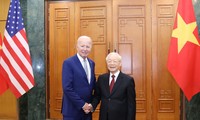 Tổng Bí thư Nguyễn Phú Trọng và Tổng thống Mỹ Joe Biden trong cuộc họp báo chung ngày 10/9. (Ảnh: Như Ý)