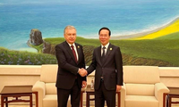 Chủ tịch nước Võ Văn Thưởng trong cuộc gặp Tổng thống Uzbekistan ngày 17/10. (Ảnh: TTXVN)