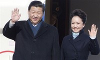 Tổng Bí thư, Chủ tịch Trung Quốc Tập Cận Bình và Phu nhân Bành Lệ Viện. (Ảnh: AP)