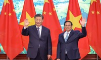 Thủ tướng Phạm Minh Chính và Tổng Bí thư, Chủ tịch Trung Quốc Tập Cận Bình trong cuộc hội kiến ngày 13/12
