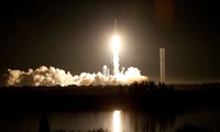 Tên lửa Falcon Heavy đưa tàu vũ trụ bí mật của Lầu Năm Góc bay lên từ Florida ngày 28/12. (Ảnh: Reuters)