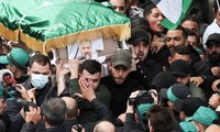 Lễ tang ông Saleh al-Aruri, nhân vật số 2 của Hamas. (Ảnh: Reuters)