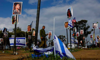 Hamas tung video về thi thể 2 con tin sau khi cảnh báo Israel