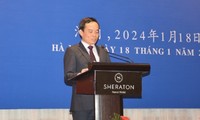 Phó Thủ tướng Trần Lưu Quang phát biểu tại tiệc chiêu đãi. (Ảnh: QĐND)