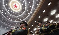 Đội quân nhạc diễn tập trước phiên khai mạc Đại hội Đại biểu nhân dân toàn quốc Trung Quốc. (Ảnh: Reuters)