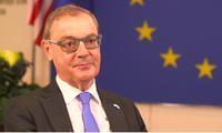 Đặc phái viên về trừng phạt của EU David O'Sullivan. (Ảnh: Reuters)