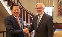 Các giáo sư Mỹ ấn tượng với kinh tế Việt Nam