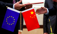 Quan hệ giữa EU và Trung Quốc đang căng thẳng vì nhiều khúc mắc. (Ảnh: AP)