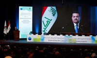 Thủ tướng Iraq Mohammed Shia al-Sudani dự sự kiện cấp phép thăm dò và khai thác 29 dự án dầu khí tại Baghdad ngày 11/5. (Ảnh: Reuters)