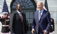 Tổng thống Mỹ Joe Biden và Tổng thống Kenya William Ruto trong cuộc gặp tại Washington. (Ảnh: Reuters)