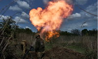 Đơn vị súng cối Ukraine bắn vào vị trí của Nga ở khu vực Kharkiv đầu tháng 5. (Ảnh: Getty) 