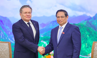 Thủ tướng Phạm Minh Chính tiếp Tổng Giám đốc Rosatom A.E.Likhachev. (Ảnh: VGP) 