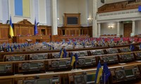 Bên trong phòng họp của Quốc hội Ukraine. ̣(Ảnh: Getty)