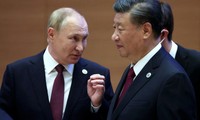 Tổng thống Nga Vladimir Putin và Chủ tịch Trung Quốc Tập Cận Bình. (Ảnh: Bloomberg)