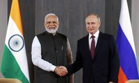 Tổng thống Nga Vladimir Putin và Thủ tướng Ấn Độ Narendra Modi trong cuộc gặp năm 2022. (Ảnh: Reuters)