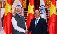 Thủ tướng Nguyễn Xuân Phúc trong lần đón tiếp Thủ tướng Ấn Độ Narendra Modi tại Hà Nội vào tháng 9/2017. (Ảnh: VNA)