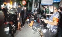 Cảnh sát vây bắt loạt ‘quái xế’ độ pô gây náo loạn đường phố đêm Trung thu