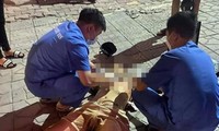 Bắt tài xế taxi trong vụ đâm chết tình địch trên phố Láng Hạ