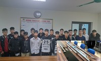 Ngăn chặn hàng chục học sinh mang ‘phóng lợn’ hỗn chiến ở Hà Nội