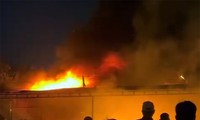 Cháy lớn ở khu nhà xưởng tại La Phù, cột khói bốc cao hàng chục mét