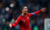 Thăng hoa rực rỡ, Ronaldo thiết lập hai kỷ lục mới