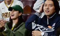 Hyun Bin - Son Ye Jin hẹn hò xem bóng chày