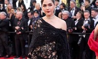 Cannes ngày ba: Người đẹp Thái Lan gây sốc với trang phục xuyên thấu 