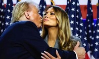 Bộ váy 6.900 USD của bà Melania mừng ông Trump thắng cử