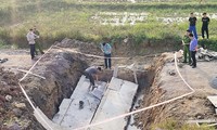 Sập tấm bê tông cống đường gom cao tốc Diễn Châu - Bãi Vọt, hai công nhân tử vong