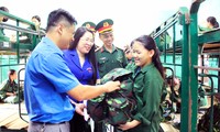 Chiến sĩ nhí Nghệ An phấn khởi bước vào khóa huấn luyện Học kỳ trong quân đội