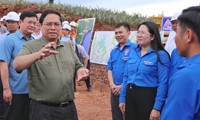 Video Thủ tướng Phạm Minh Chính kiểm tra, đôn đốc dự án đường dây 500kV mạch 3 qua tỉnh Nghệ An